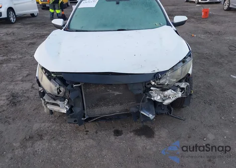 2016 Honda Civic Lx z USA, uszkodzony, nr VIN 19XFC2F59GE221310